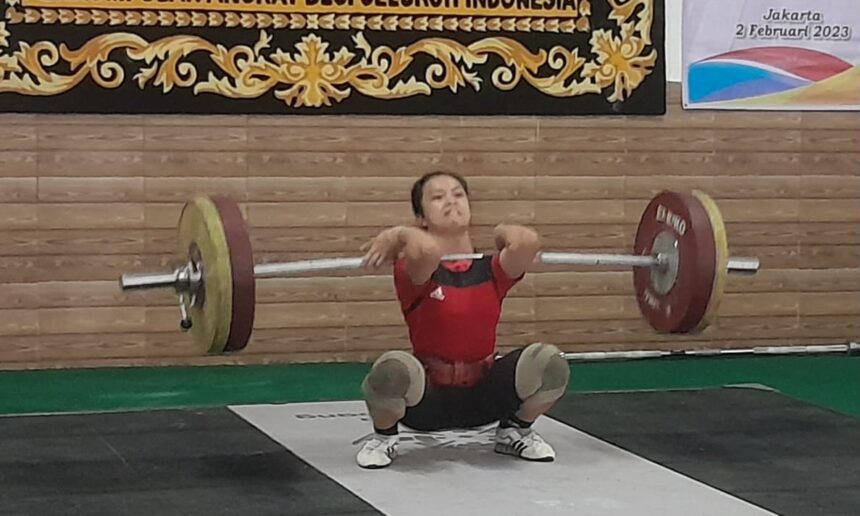 Lifter Luluk Disna dan M Husni Lolos Seleknas SEA GAMES Kamboja 2023. Foto/ humas pabsi