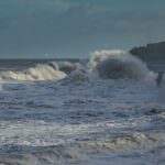 gelombang tiinggi banjir rob