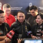 Menteri Pemuda dan Olahraga Republik Indonesia (Menpora RI) Zainudin Amali menegaskan pemerintah sangat mendukung penuh penyelenggaraan FIFA U-20 World Cup tahun 2023 yang diselenggarakan di Indonesia. Dia pun berharap ajang sepakbola bergengsi nomor dua ini berjalan dengan sukses, sehingga Indonesia bisa menjadi tuan rumah FIFA World Cup tim senior.(foto:egan/kemenpora.go.id)