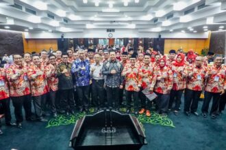 Pelantikan pengurus DPP ABPEDNAS dibawah kepemimpinan Ketua Umum Indra Utama dan Sekretaris Jenderal Deden Samsudin. (Foto: Ist)