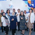 Jajaran direksi dan dokter spesialis dari Kardia Eye Center