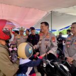 Kapolda Banten Itjen Pol Rudy Heriyanto melakukan pengecekan pada jalur pengemudi kendaraan bermotor dalam rangka mengantisipasi lonjakan arus mudik lebaran 2023 di Pelabuhan Ciwandan, Kota Cilegon pada Sabtu (15/04) siang.