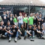 Relawan Ganjar Milenial Center (GMC) Jawa Barat kompak perkuat perekonomian masyarakat. Resmikan warung kelontongan berjuluk 'Warung Gotong Royong' di Jl. Jatiwangi 7, No. 28, Kel. Antapani Tengah, Kec. Antapani, Kota Bandung, Jawa Barat belum lama ini. Foto: GMC