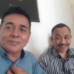 Ketua LPEB, Firman Toekan (kiri) dan Ketua Serikat Dagang Betawi, Muhidin Muchtar (kanan). Foto Sofian/ Ipol.id