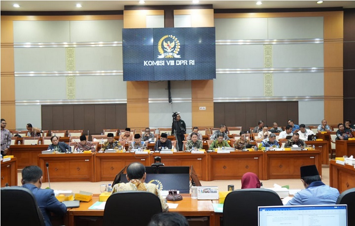 Menag Yaqut saat menggelar Rapat Kerja (Raker) dengan Komisi VIII DPR di Senayan.