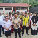 Menteri PUPR Basuki Hadimuljono mengatakan standar pekerjaan rehabilitasi dan renovasi sekolah harus baik, selain itu dilengkapi fasilitas olahraga, penyediaan air bersih dan sanitasi yang baik termasuk tempat cuci tangan, penataan lansekap (taman), dan tahan gempa. Foto: PUPR