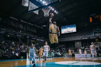 Dewa United Banten menutup musim reguler IBL 2023 dengan kemenangan atas Bumi Borneo Basketball, Sabtu (24/6/2023).