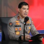 Karopenmas Humas Polri, Brigjen Pol Ahmad Ramadhan menerangkan sejumlah rotasi jabatan di tingkat Pejabat Tinggi (Pati) di Mabes Polri. Foto: Divhumas Polri