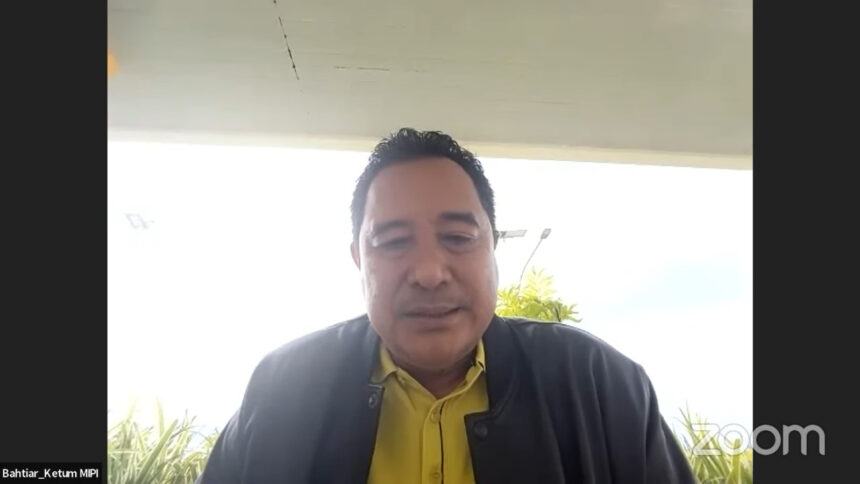 Ketua Umum (Ketum) MIPI Bahtiar dalam webinar MIPI bertema "Pemikiran tentang Masa Depan Otonomi Daerah di Indonesia [Sesi 3]", Sabtu (8/7). Foto: Tangkapan layar webinar