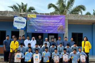 Pengmas FH UI kepada para santri di Pangkal Pinang.