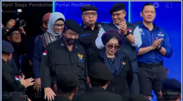 Ketua Umum Partai Demokrat, AHY, menghadiri apel akbar partai Nasdem, dihadiri Surya Paloh dan Presiden PKS.