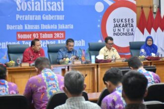Wali Kota Jakarta Timur, Muhammad Anwar saat membuka Sosialisasi Peraturan Gubernur Daerah Khusus Ibukota Jakarta Nomor 93 Tahun 2021 tentang Zona Bebas Air Tanah, di Ruang Pola, Lantai 2, Gedung Blok A, Kantor Walikota Jakarta Timur, Kamis (6/7) siang tadi. Foto: Ist