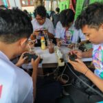 16 tim lolos seleksi perlombaan Mobile Legends bersemangat untuk lolos sebagai juara pada turnamen digelar di Kedai Ropispang Sekawan, Jalan Lapangan Serbaguna, Kelurahan Margahayu, Kecamatan Bekasi Timur, Kota Bekasi, Jawa Barat, Senin (7/8). Foto: GMP