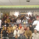 Ormas Betawi menggelar rapat untuk persiapan Mubes Bamus tandingan.(foto Sofian/ipol.id)