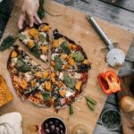 Makan pizza secukupnya danjangan berlebih ternyata mengandung banyak manfaat.