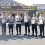 Penghargaan diberikan kepada 10 polisi atas kerja keras mereka, foto: Instagram, @kabarnegri