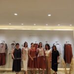 Koleksi Giordano/Ladies untuk Fall Winter 2023 terinspirasi oleh Zen Garden taman tradisional Jepang dengan pola-pola detail dan bentuk-bentuk unik seni yang tak terbatas. Foto: Ist