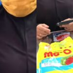 Seorang ibu diduga mau mencuri makana kucing di Indomaret. Foto: @terang_media (tangkap layar)