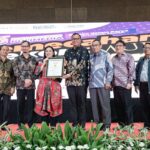 MURI mencatatkan rekor doodle art terpanjang kepada kampus Polimedia Jakarta