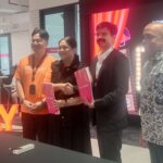 Indosat Ooredoo Hutchison (Indosat atau IOH) melalui Indosat HiFi menjalin kerjasama strategis dengan CATCHPLAY+ dalam menghadirkan konten digital berkualitas. Foto/ipol