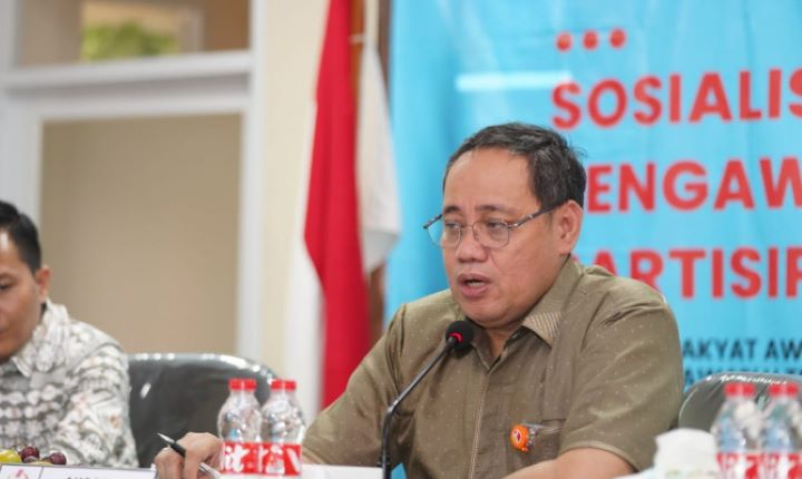 Anggota Bawaslu Herwyn JH Malonda melakukan Sosialisasi Pengawasan Partisipatif di Kabupaten Bekasi, Jawa Barat. Foto: Bawaslu