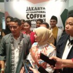Dinas Pariwisata dan Ekonomi Kreatif Provinsi DKI Jakarta bersinergi dengan Indonesia Gastronomy Network (IGN) menyelenggarakan Jakarta International Coffee Conference (JICC) selama 3 hari mulai 17 hingga 19 November 2023. Foto/ipol