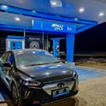 PLN telah menyediakan infrastruktur pengisian daya kendaraan listrik (SPKLU) di IKN Nusantara untuk penggunaan kendaraan listrik sebagai sarana transportasi utama di Ibu Kota baru.