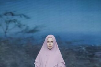 Betwen The Lands merupakan inspirasi Si.Se.Sa dalam menggelar koleksi musim libur akhir tahunnya kali ini.