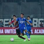 Laga Madura United vs Persib Bandung di pekan ke-18 BRI Liga 1 2023/2024 di Stadion Gelora Bangkalan, Madura, Rabu (01/11/2023) malam WIB. (c) Dok. Persib Bandung