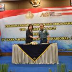 Bank Artha Graha Internasional dan Tentara Nasional Indonesia Angkatan Laut (TNI AL) melakukan penandatanganan Perjanjian Kerjasama pada hari Senin, 18 Desember 2023 bertempat di Oakwood Hotel, Taman Mini, Jakarta. Foto: Ist