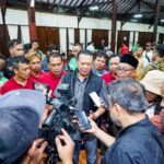 Ketua MPR RI sekaligus Wakil Ketua Umum Partai Golkar dan Pembina Gabungan Aksi Roda Dua Ojek Online Indonesia (Garda Indonesia) Bambang Soesatyo mendesak para gubernur di berbagai daerah untuk menetapkan tarif batas bawah dan tarif batas atas transportasi online secara berkeadilan. Foto/IST