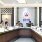 Pertemuan sekaligus penandatanganan Perjanjian Kerja Sama (PKS) antara Kepala Staf Angkatan Darat (Kasad) Jenderal TNI Maruli Simanjuntak dengan Sekretaris Utama BNPB Rustian. Foto: Dispenad