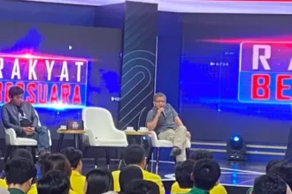 Rocky Gerung dalam dialog spesial bertajuk Rakyat Bersuara bersama Aiman Witjaksono yang disiarkan secara langsung oleh iNews TV, Selasa (20/2/20224) malam. FOTO/MPI/