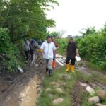 Pj Gubernur Sulsel Bahtiar Baharuddin, Wali Kota Makassar Danny Pomanto, Bupati Maros Chaidir Syam, Kadispora Sulsel, serta seluruh jajaran lainnya meninjau lokasi rencana pembangunan stadion bertaraf internasional di Makassar, Senin, 11 Maret 2024. Foto: Ist