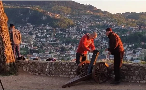 Tradisi meriam ramadan di Sarajevo, Bosnia Herzegovina. Foto; PWNU