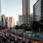 Pemerintah optimis pada tahun 2024 Indonesia akan tumbuh lebih tinggi yakni di angka 5,2%, kemudian pada 2025 diproyeksikan mencapai kisaran 5,3-5,6%.