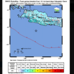Akun resmi BMKG di Twitter (X), @infoBMKG, mengungkapkan, lokasi pusat gempa Garut berada di 151 km barat daya Kabupaten Garut, Jawa Barat.