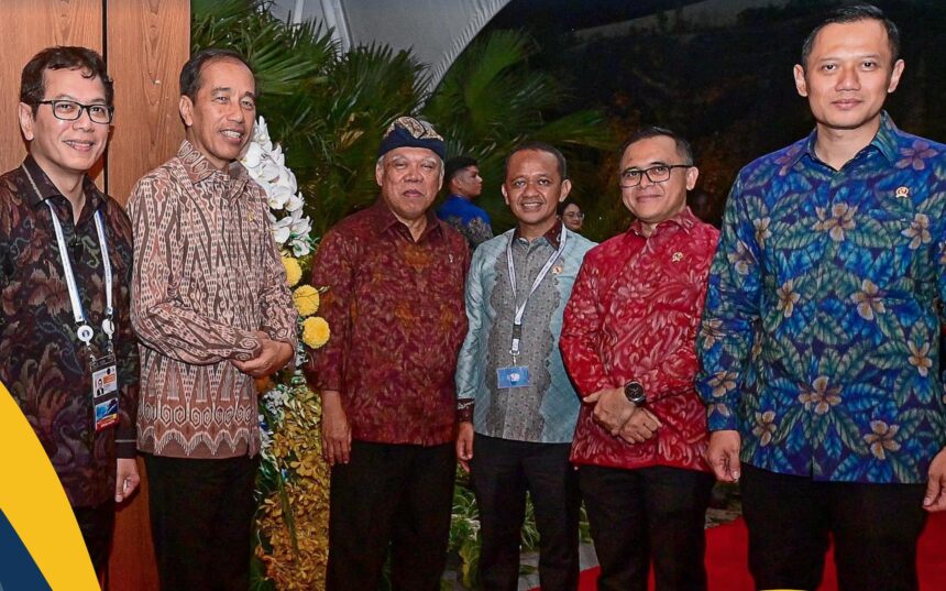 Presiden Jokowi bersama para menteri saat jamuan makan malam World Water Forum 2024. Foto: Ist