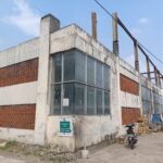 Pasar Munjul, Cipayung, Jakarta Timur, yang mangkrak dan diduga telan dana pembangunan sekitar Rp 10 miliar lebih. Foto: Joesvicar Iqbal/ipol.id