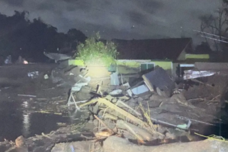 Situasi pascabanjir bandang di Kabupaten Agam, Sumbar pada Sabtu malam (11/5/2024). Foto: BPBD Kabupaten Agam