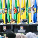 Mendagri pada Rapat Koordinasi Pengendalian Inflasi Daerah Dirangkaikan dengan Penanggulangan Kejadian Luar Biasa (KLB) Polio di Gedung Sasana Bhakti Praja (SBP) Kantor Pusat Kementerian Dalam Negeri (Kemendagri), Jakarta, Senin (24/6/2024).